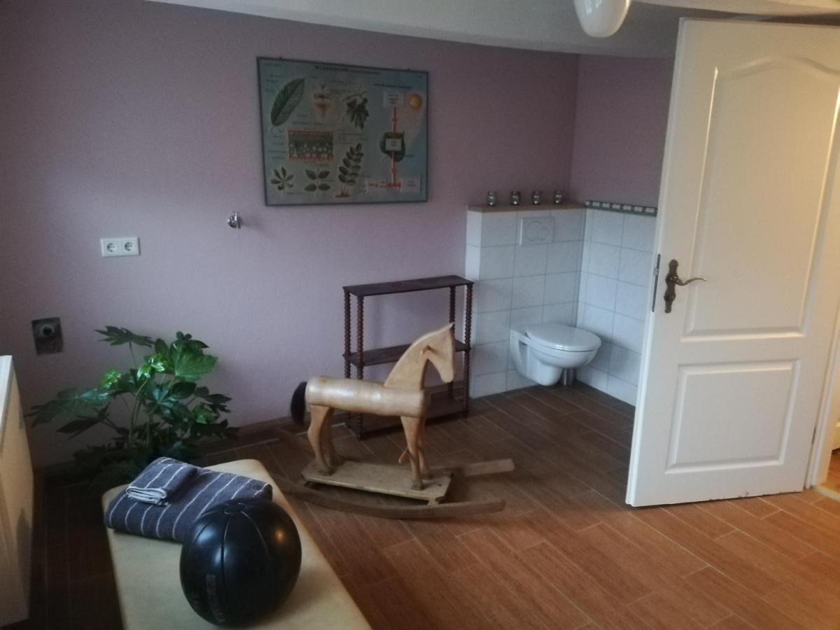 Ferienwohnung Am Schlossberg Золинген Екстериор снимка